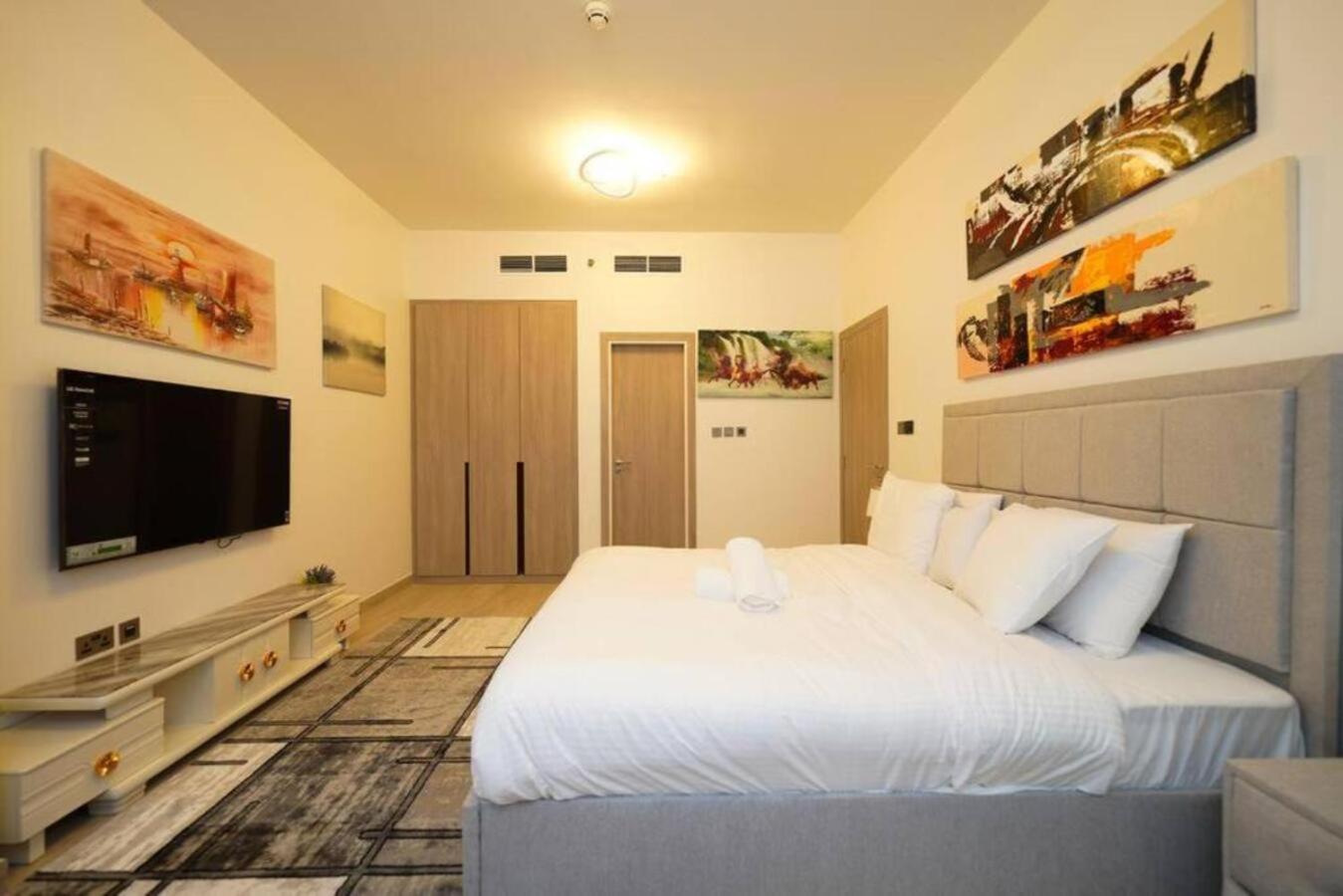 Brown Stone Homes Me Do Re Apartment *